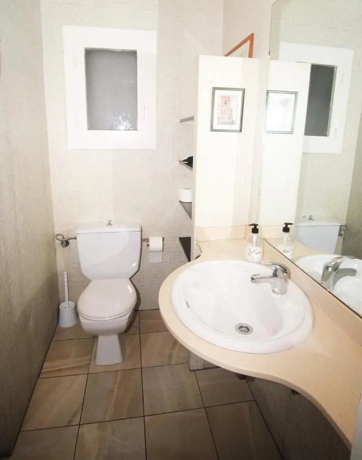 Lovely Apartment At Park Gueell Barcelona